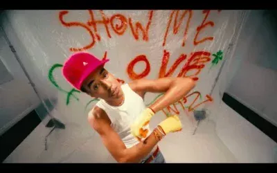 WizTheMc Ft. Bees X Honey – Show Me Love Mp3 Download