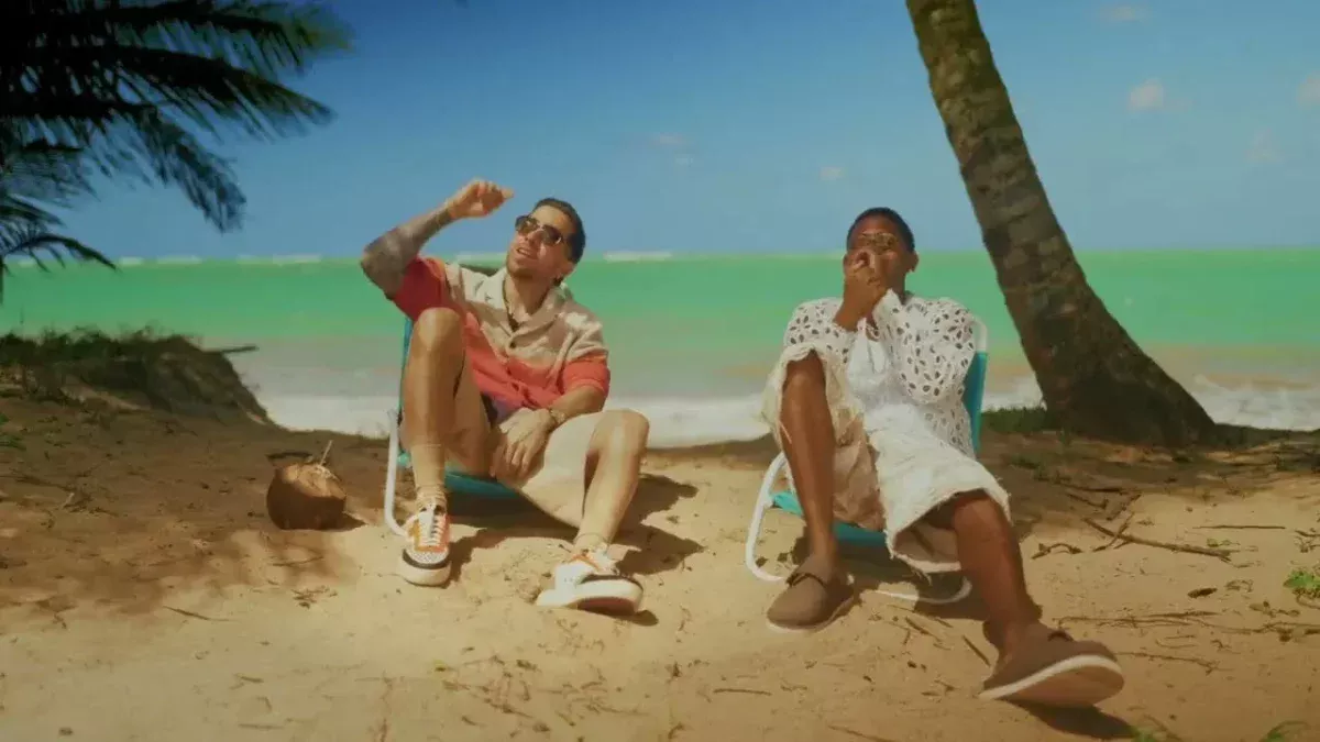 Myke Towers & De La Ghetto – RICA BEBE Myke Towers & De La Ghetto – RICA BEBE