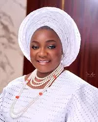 Bunmi-Akinnaanu-Adeoye Busola Oke – Songs of Praise (Vol 2)