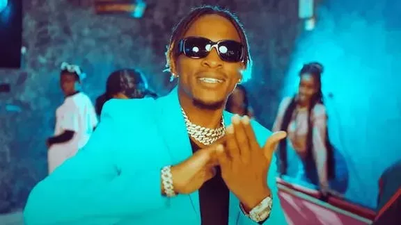 Dufla Diligon Ft. Iyanii – Rumours Dufla Diligon Ft. Iyanii – Rumours