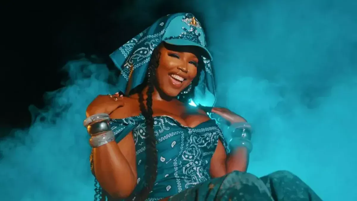 Ayra Star, Rema – Who’s That Girl (KU3H 3Step Remix)