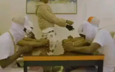 Tee Dollar – Akamole (Live Performance)