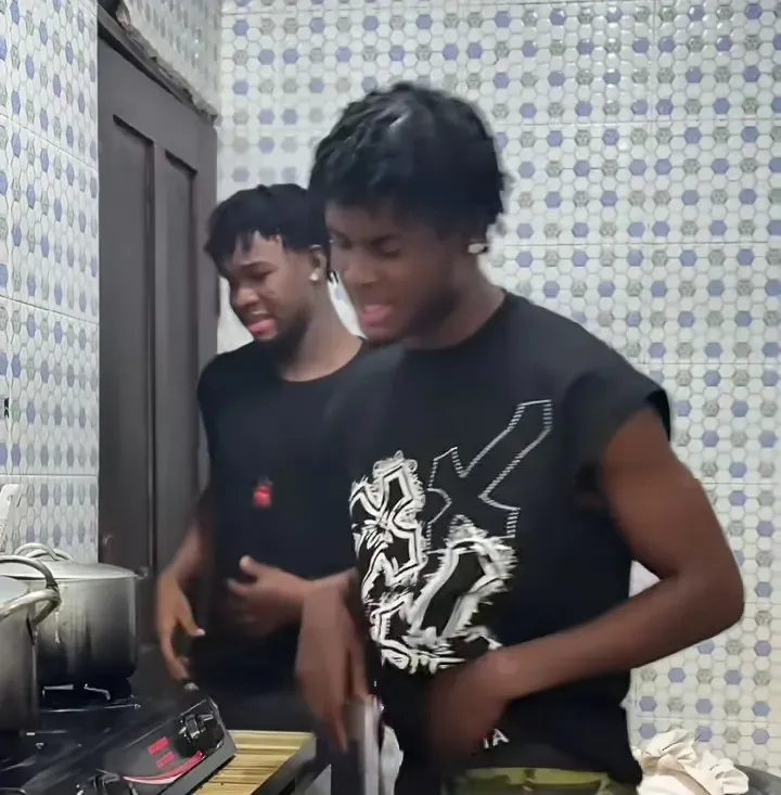 Sankolee – Buru Bia ft. Notimelee